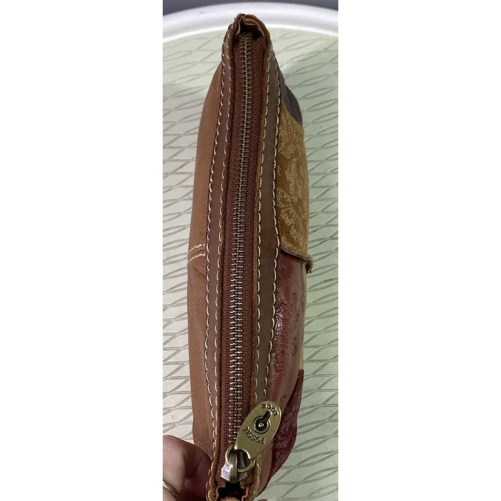 Fossil Vintage Women's Brown Patchwork Leather Wristlet/Wallet/Clutch 5x9.5x.75